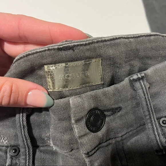 MOTHER Women's Skinny Jeans in Dark Gray - Picture 3 of 8